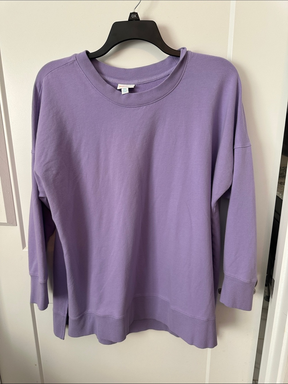 LuLaRoe Hannah Lavender Crewneck Sweatshirt